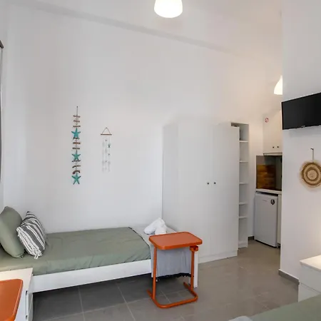 Olesia In Naousa (Paros)